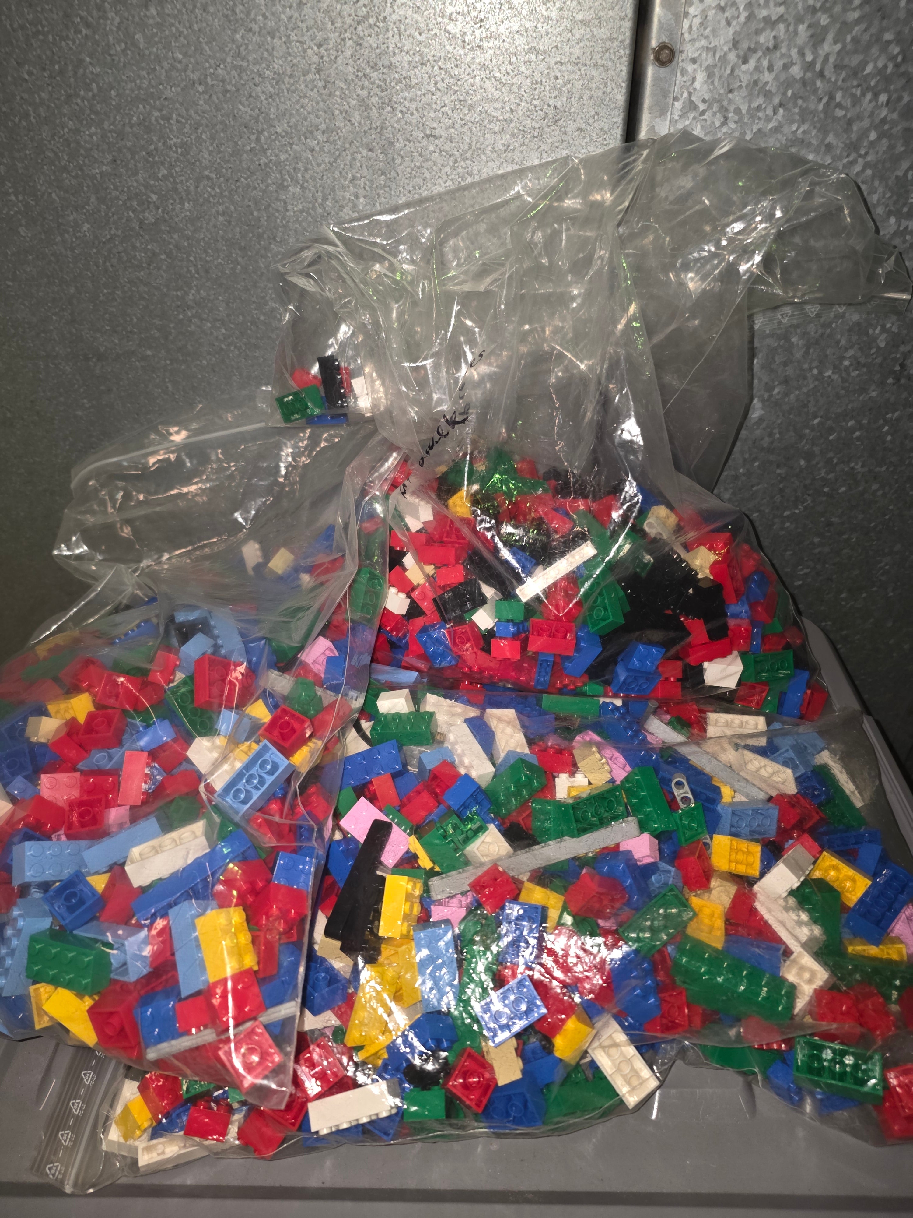 Free play lego - 1 KG